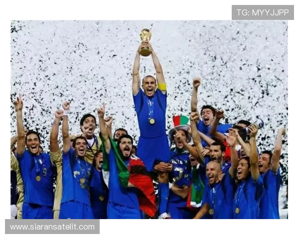 《回顾世界杯历届经典对决，探寻历史背后的精彩故事与传奇人物》