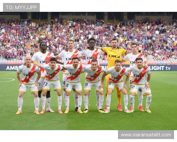 西甲历年球队积分榜排名变化与球员表现分析：数据揭秘西班牙足球发展轨迹