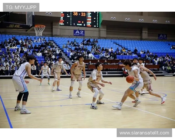 《篮球赛场风云变幻：分析最新比赛走势与未来潜力球队预测》